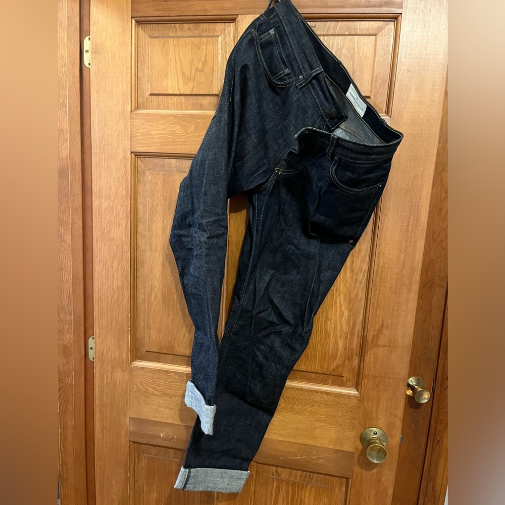 Imogene and Willie men’s size 32 Barton Slim indigo Rigid jeans